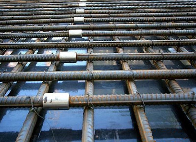 西城为什么建楼房时，要在钢筋上加一排小圆环？原来作用这么大
